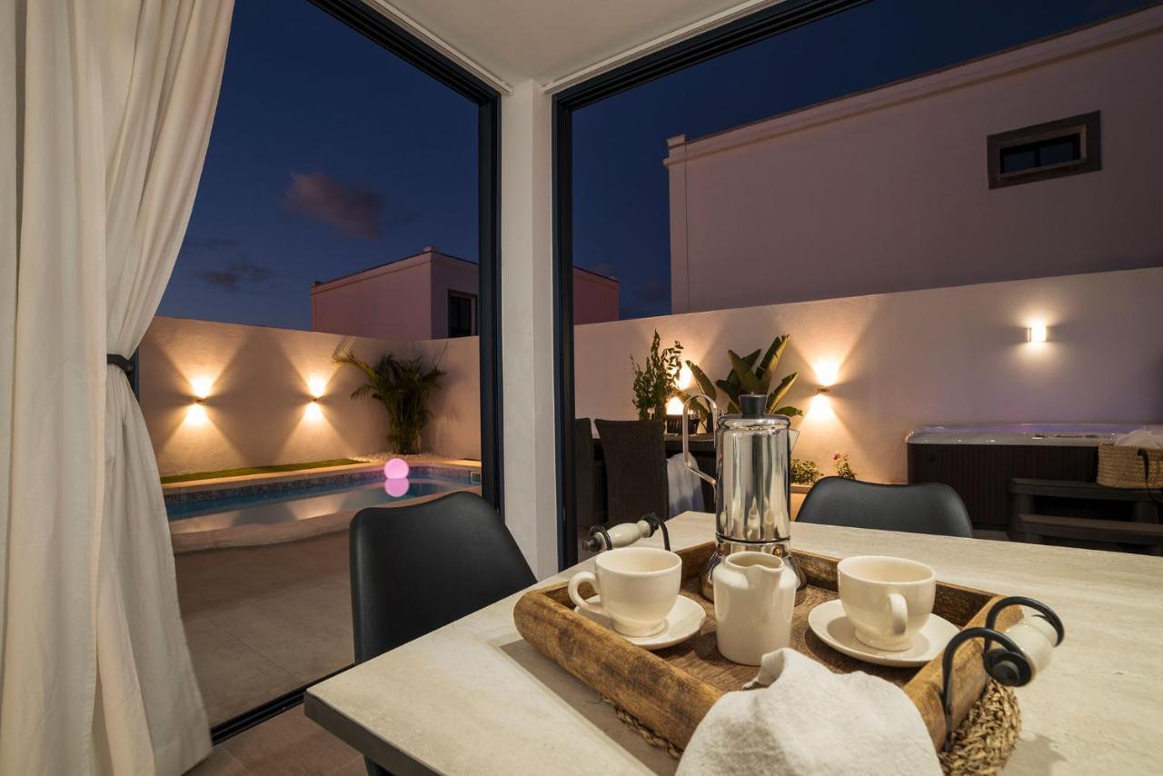 Villa Palmera Jacuzzi ไยซา ภายนอก รูปภาพ